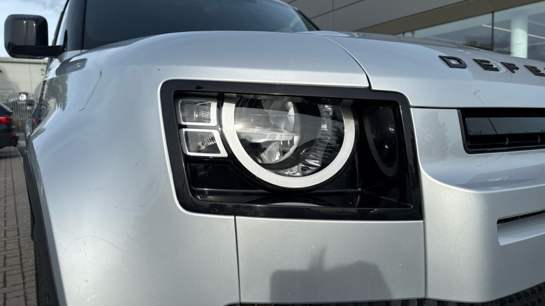 Land Rover Defender 90 Diesel 3.0 D200 Hard Top Auto